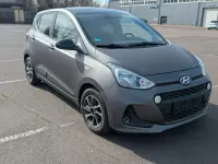 Gebraucht Hyundai i10 87 PS (63 kW) 2019 Grau Kleinwagen