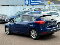 Second-hand Ford Focus Titanium 125 CP (91 kW) 2014 Albastru Berlinǎ