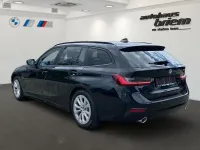 Gebraucht BMW 330e Advantage 292 PS (214 kW) 2022 Schwarz ii Kombi