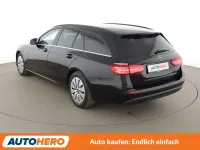 Gebraucht Mercedes E220 Avantgarde 194 PS (142 kW) 2020 Schwarz Limousine