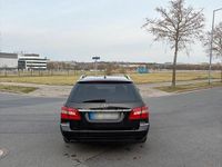 Gebraucht Mercedes E200 Avantgarde 184 PS (135 kW) 2010 Schwarz Kombi