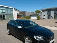 Gebraucht Volvo V60 R-Design 215 PS (158 kW) 2015 Schwarz Kombi