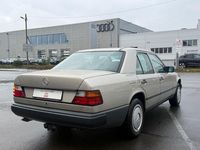 Gebraucht Mercedes E260 160 PS (117 kW) 1988 Silber Limousine