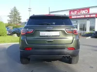Gebraucht Jeep Compass Limited 140 PS (102 kW) 2018 Grün SUV
