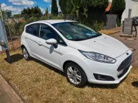 Gebraucht Ford Fiesta Titanium 101 PS (74 kW) 2016 Weiß Kleinwagen