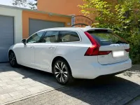 Second-hand Volvo V90 Momentum 150 CP (110 kW) 2018 Alb Break
