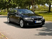Gebraucht BMW 320 184 PS (135 kW) 2011 Schwarz Kombi