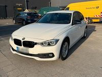 Gebraucht BMW 320 190 PS (139 kW) 2017 Weiß Limousine
