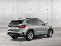 Neu BMW iX1 Shadowline 150 kW (204 PS) 2026 Spacesilber SUV