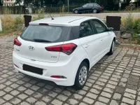 Gebraucht Hyundai i20 Active 75 PS (55 kW) 2017 Weiß Limousine