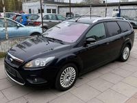Gebraucht Ford Focus Titanium 109 PS (80 kW) 2010 Pantherschwarz metallic Kombi