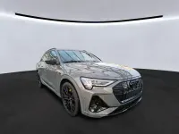 Używany Audi e-tron S-Line 300 kW (408 KM) 2022 Szary SUV