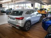 Gebraucht Mercedes GLA180 136 PS (100 kW) 2025 Silber SUV