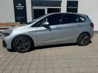 Gebraucht BMW 220 Active Tourer Sport Line 192 PS (141 kW) 2020 Silber Van / Kleinbus
