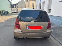 Gebraucht Mercedes A180 109 PS (80 kW) 2005 Gold Limousine