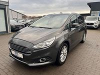 Gebraucht Ford S-MAX Titanium 150 PS (110 kW) 2017 Grau Van / Kleinbus