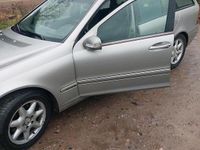 Gebraucht Mercedes C270 170 PS (125 kW) 2003 Grau Kombi