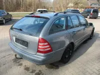 Second-hand Mercedes C200 Avantgarde 122 CP (89 kW) 2004 Gri Berlinǎ