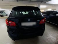 Gebraucht BMW 218 Active Tourer Advantage 150 PS (110 kW) 2018 Blau Van / Kleinbus