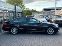 Gebraucht Mercedes E200 Avantgarde 184 PS (135 kW) 2009 Schwarz Limousine