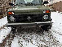 Gebraucht Lada niva 82 PS (60 kW) 2011 Grün SUV