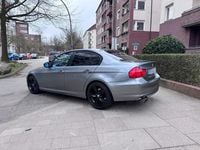 Gebraucht BMW 318 143 PS (105 kW) 2010 Grau Limousine