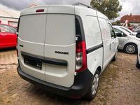 Gebraucht Dacia Dokker 102 PS (75 kW) 2019 Weiß Van / Kleinbus