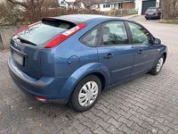 Gebraucht Ford Focus 100 PS (73 kW) 2006 Blau Limousine
