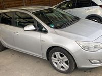 gebraucht Opel Astra 2011 TÜV bis 11/2025