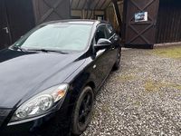 Gebraucht Kia Ceed 126 PS (92 kW) 2009 Schwarz Kleinwagen