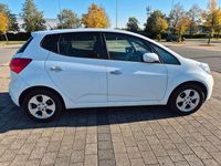Gebraucht Kia Venga FIFA World Cup Edition 125 PS (91 kW) 2013 Weiß Kleinwagen