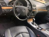 Gebraucht Mercedes E320 204 PS (150 kW) 2005 Grau Limousine