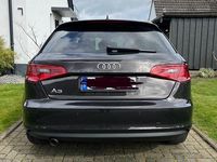 Gebraucht Audi A3 Attraction 110 PS (80 kW) 2015 Braun Limousine
