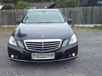 Gebraucht Mercedes E220 Avantgarde 170 PS (125 kW) 2011 Schwarz Limousine