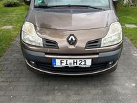 Gebraucht Renault Modus Night&Day 103 PS (75 kW) 2012 Braun Van / Kleinbus