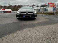 Gebraucht Mercedes A200 163 PS (119 kW) 2022 Schwarz Limousine