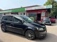 Gebraucht VW Touran Highline 170 PS (125 kW) 2013 Deep black perleffekt Van / Kleinbus