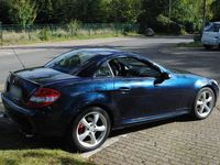 Second-hand Mercedes SLK200 163 CP (119 kW) 2006 Albastru Cabrio