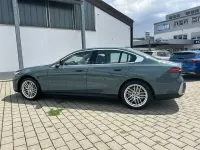Gebraucht BMW i5 250 kW (340 PS) 2025 Grün Limousine