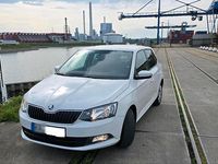 Gebraucht Skoda Fabia 60 PS (44 kW) 2015 Weiß Kleinwagen