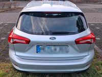 Gebraucht Ford Focus Cool & Connect 101 PS (74 kW) 2021 Silber Limousine