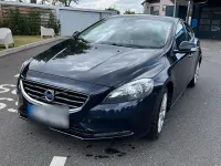 Gebraucht Volvo V40 150 PS (110 kW) 2015 Blau Kleinwagen