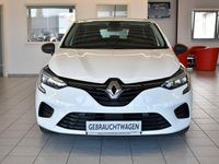 Gebraucht Renault Clio V 67 PS (49 kW) 2021 Weiß Limousine