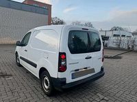 Gebraucht Peugeot Partner 75 PS (55 kW) 2017 Weiß Van / Kleinbus