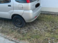Gebraucht Subaru Justy 99 PS (72 kW) 2005 Silber Kleinwagen