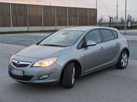 gebraucht Opel Astra 1.4 Turbo 150 Jahre 103kW 150 Jah...