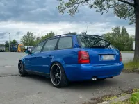 Usata Audi A4 110 CV (80 kW) 1996 Blu Station wagon