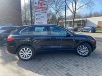 Gebraucht Porsche Cayenne 299 PS (219 kW) 2012 Schwarz metallic SUV
