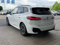 Gebraucht BMW 220 Active Tourer M Sport 150 PS (110 kW) 2025 Alpinweiß uni Van / Kleinbus