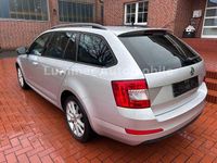 Gebraucht Skoda Octavia Ambition 110 PS (80 kW) 2017 Silber Kombi